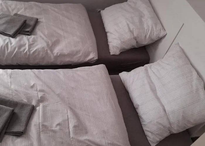 Apartment Self Check-in Targi Mtp Airport Szpital P